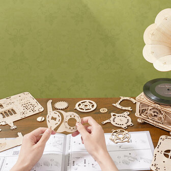 3D Houten Bouwpakket &quot;Classic Gramophone&quot;